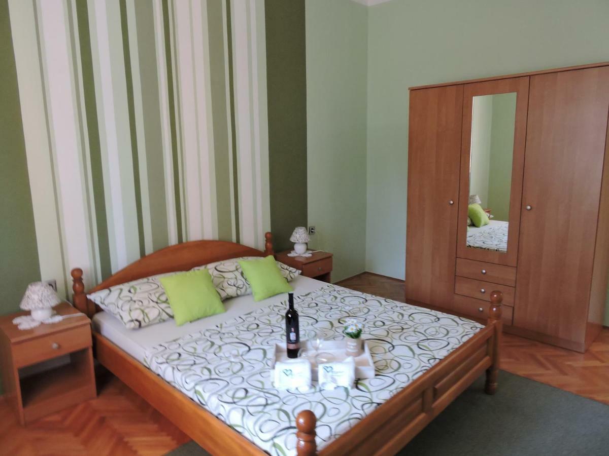 Apartments Perla Biograd Na Moru Ngoại thất bức ảnh