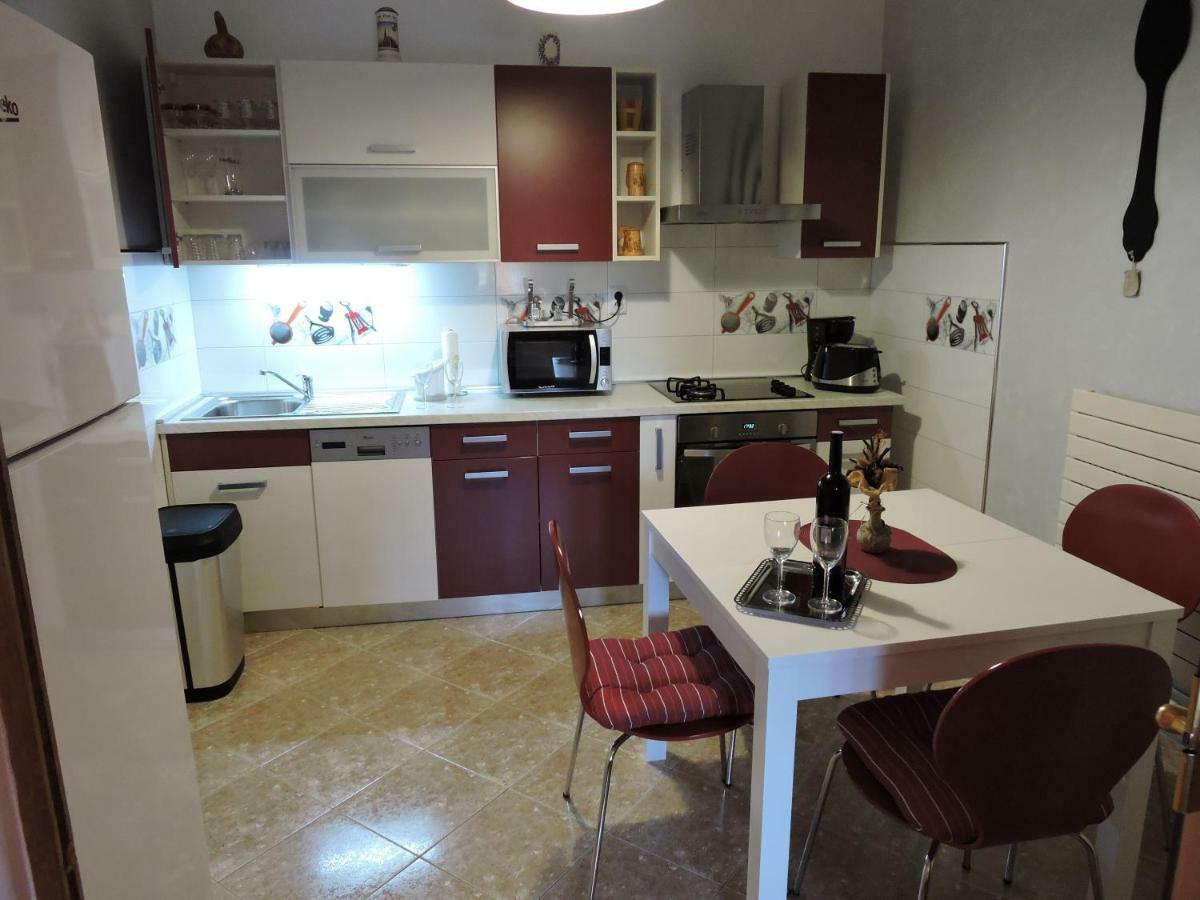 Apartments Perla Biograd Na Moru Ngoại thất bức ảnh