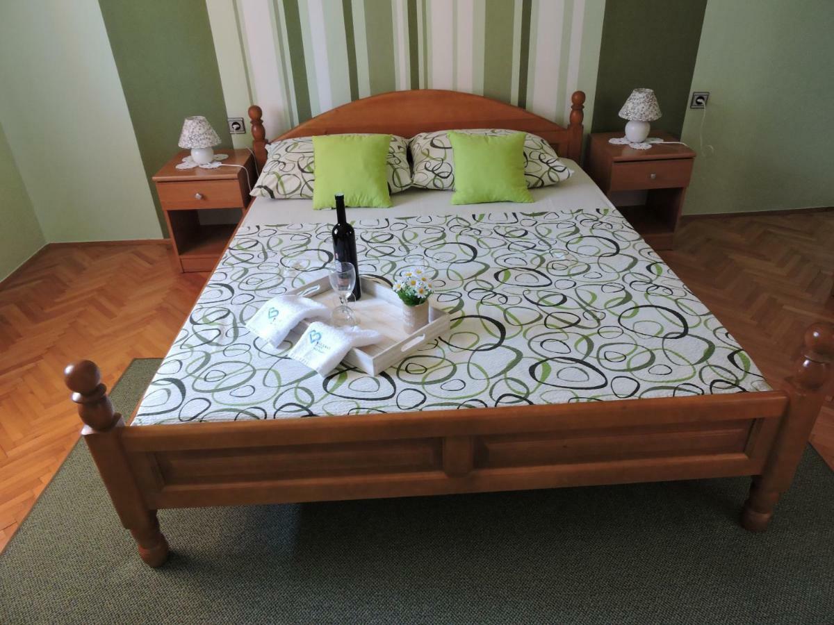 Apartments Perla Biograd Na Moru Ngoại thất bức ảnh