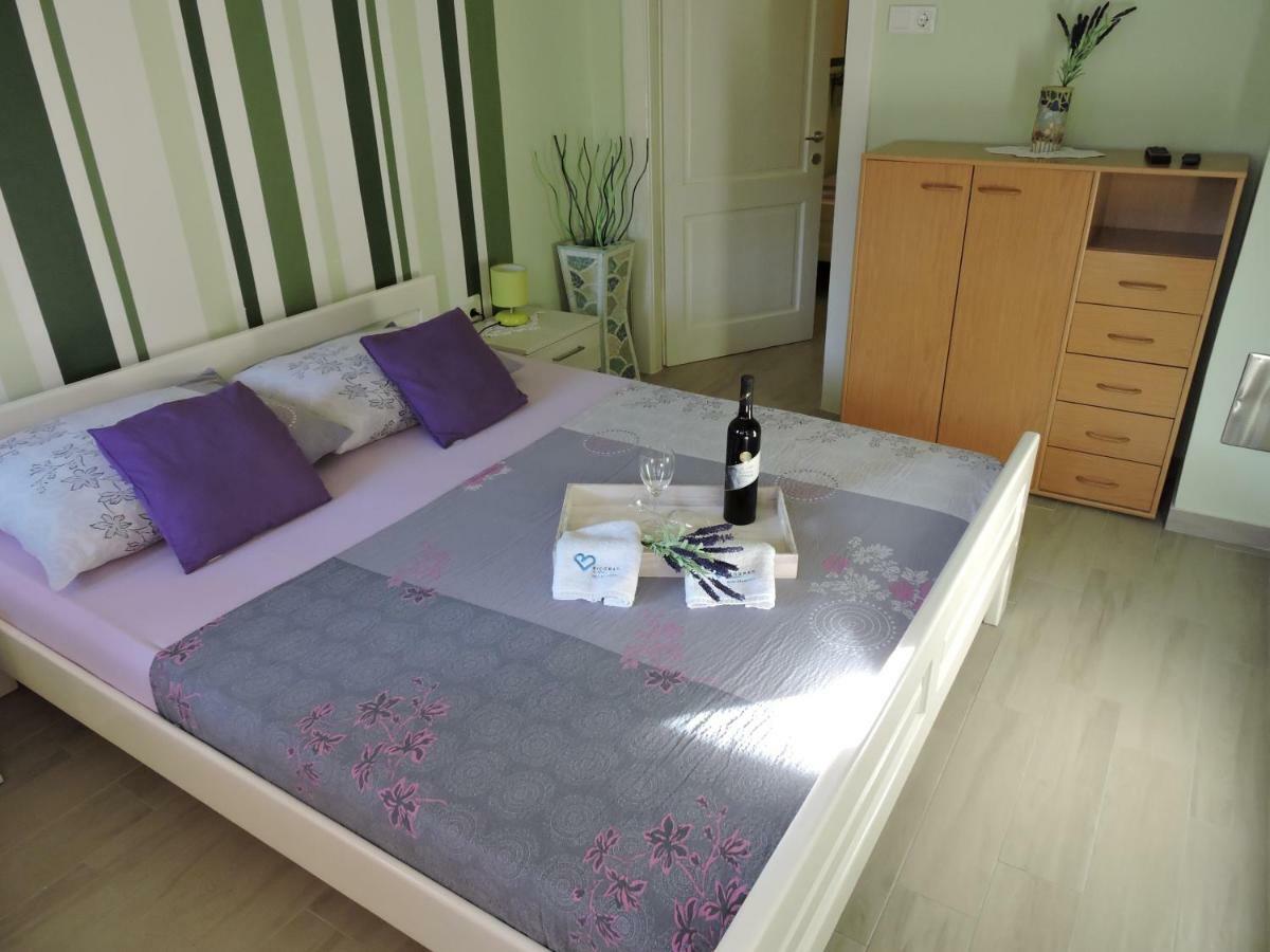 Apartments Perla Biograd Na Moru Ngoại thất bức ảnh