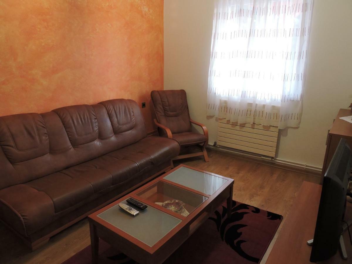 Apartments Perla Biograd Na Moru Ngoại thất bức ảnh